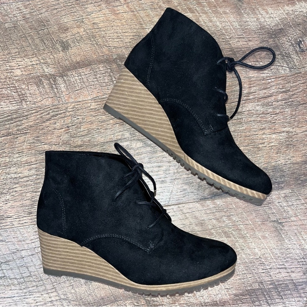 Dr. Scholls Ceelia Black Chukka Wedge Booties